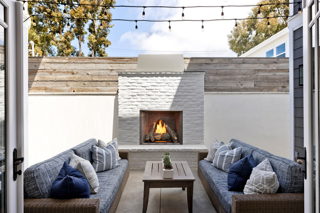 Heat And Glow Heat & Glo 36" Courtyard Outdoor Fireplace Fireplace Finished - Outdoor
