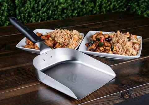Blackstone Blackstone Large Griddle Scoop - 5621 5621CA-BLACKSTONE Barbecue Accessories