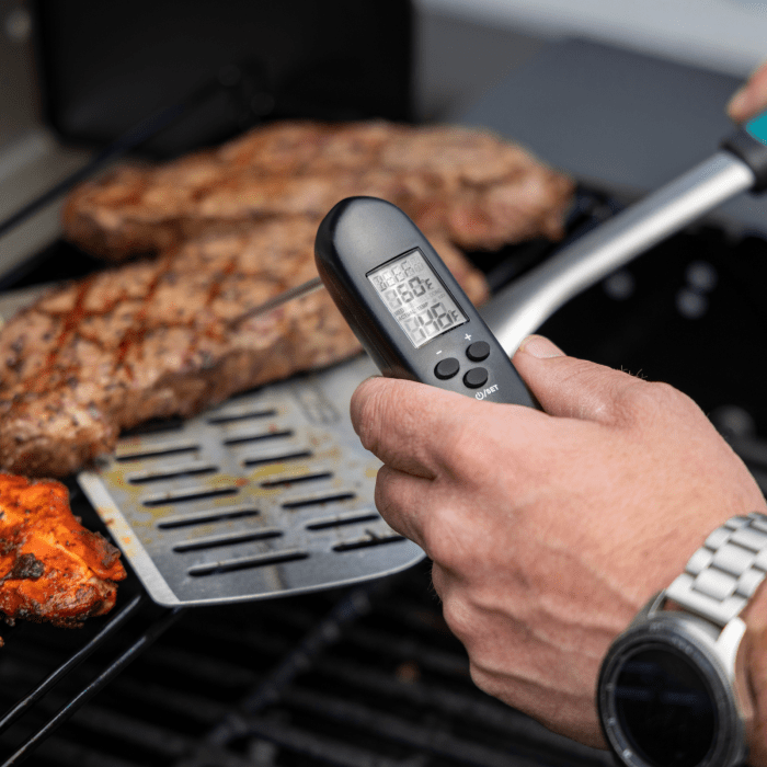 Charbroil Char Broil Instant Read Digital Thermometer - CB2250149 CB2250149 Barbecue Accessories 047362501493