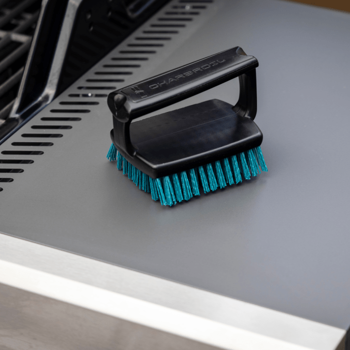 Charbroil Char Broil SAFER Hand-Held Grill Brush - CB2260023 CB2260023 Barbecue Accessories 047362600233