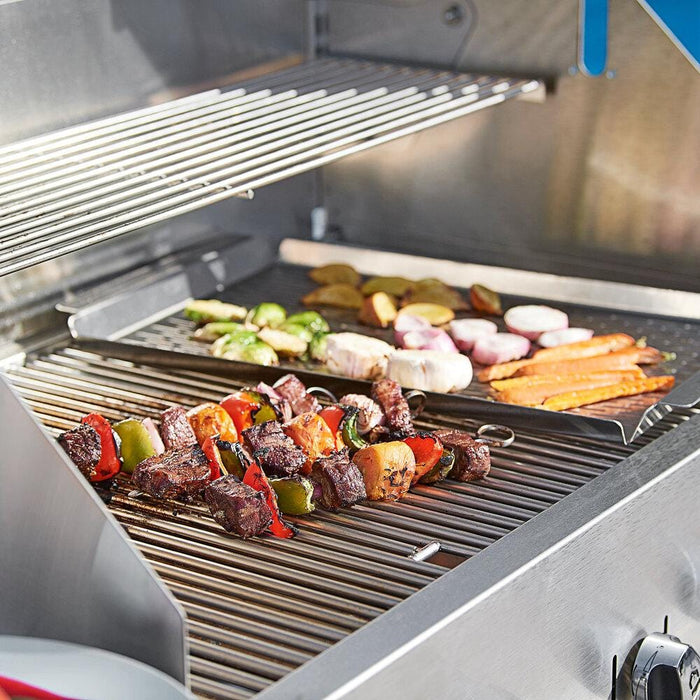 Crown Verity Crown Verity 72" Mobile Grill Single Inlet 50-100 lb. Tank Capacity & Wind Guard Package CV-MCB-72-SI50/100-WGP Barbecue Finished - Gas