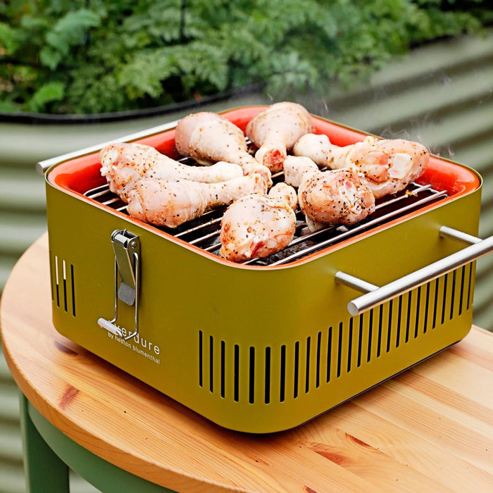 Everdure Everdure CUBE Portable Charcoal Grill Barbecue Finished - Charcoal