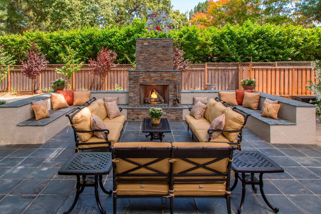 Heat And Glow Heat & Glo 42" Courtyard Outdoor Fireplace Fireplace Finished - Outdoor