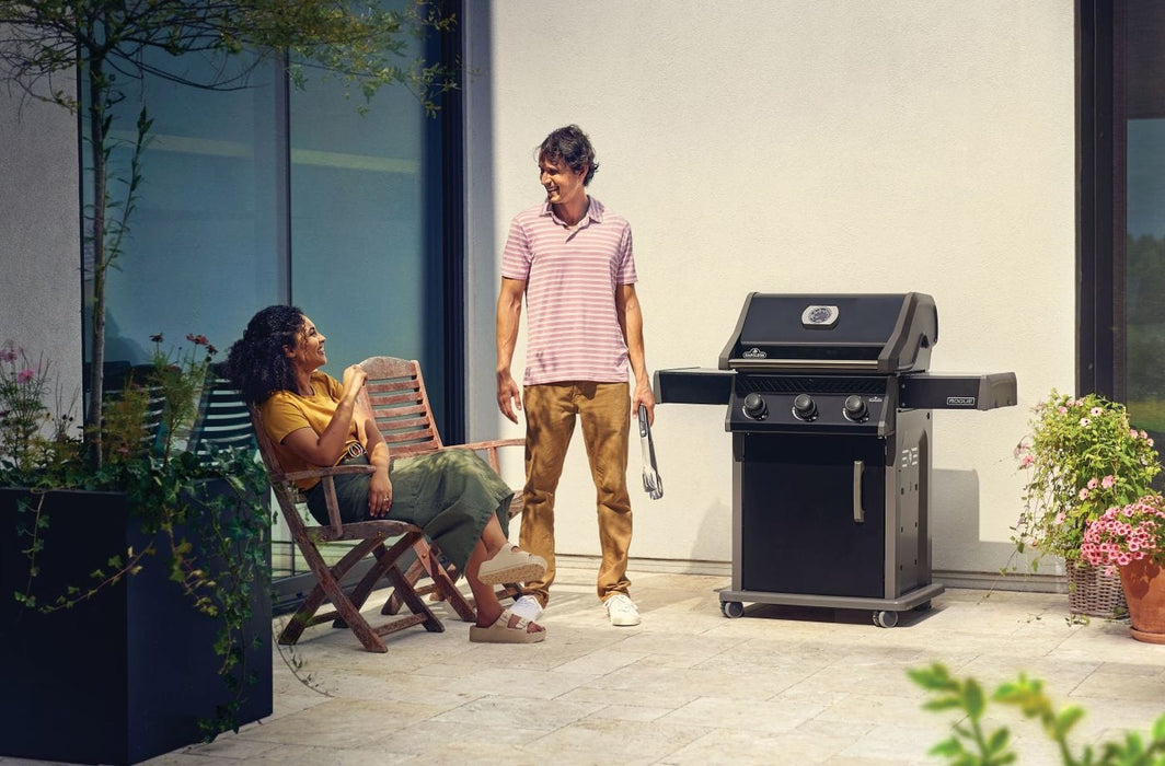 Napoleon Napoleon NEW Rogue 425 Gas Grill (Black) - R425K-2 Barbecue Finished - Gas