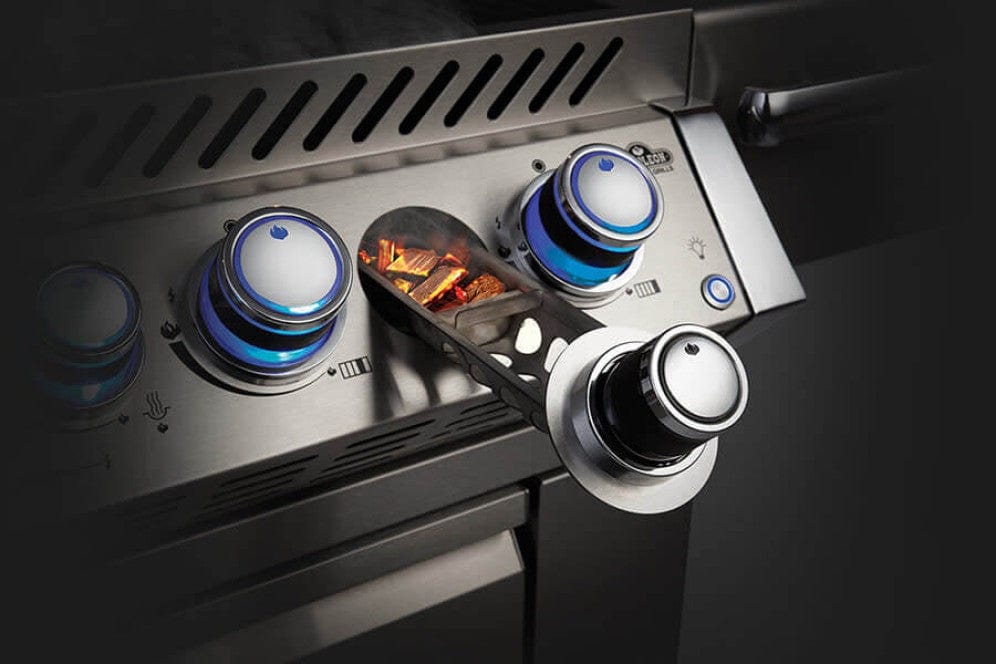 Napoleon Napoleon Prestige Pro 825 Built-in + Infrared Bottom/Rear Burner - BIPRO825RBI-3 Barbecue Finished - Gas