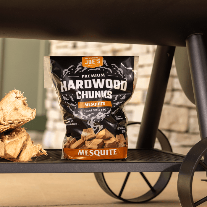 Oklahoma Joe Oklahoma Joe Mesquite Wood Chunks (432 cu. in. bag) - OJ2250269 OJ2250269 Barbecue Accessories 047362502698
