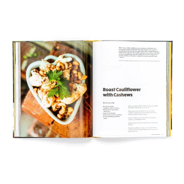 Ooni Ooni Cookbook: Cooking with Fire - UU-P06200 UU-P06200 Barbecue Accessories