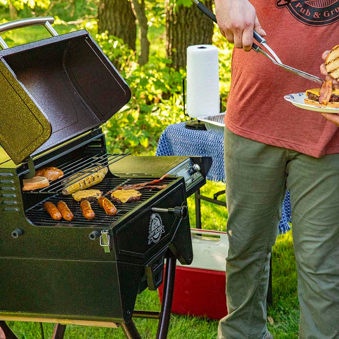 Pit Boss Pit Boss Mahogany 260 Portable Wood Pellet Grill 10559 Barbecue Finished - Gas 684678105597