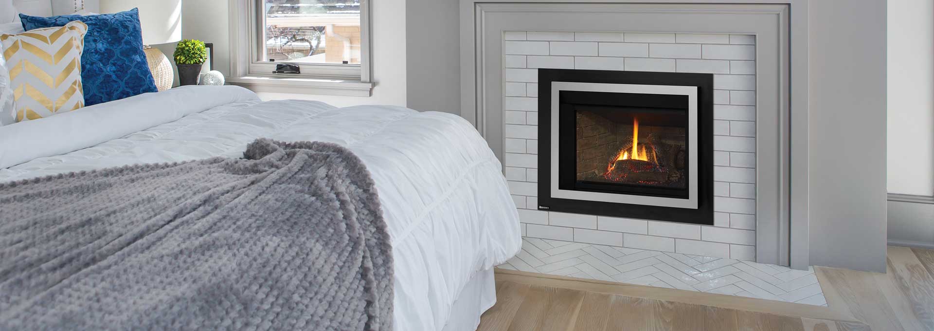 Regency Regency Liberty LRI3E Gas Insert LRI3E-NG11 Fireplace Finished - Gas