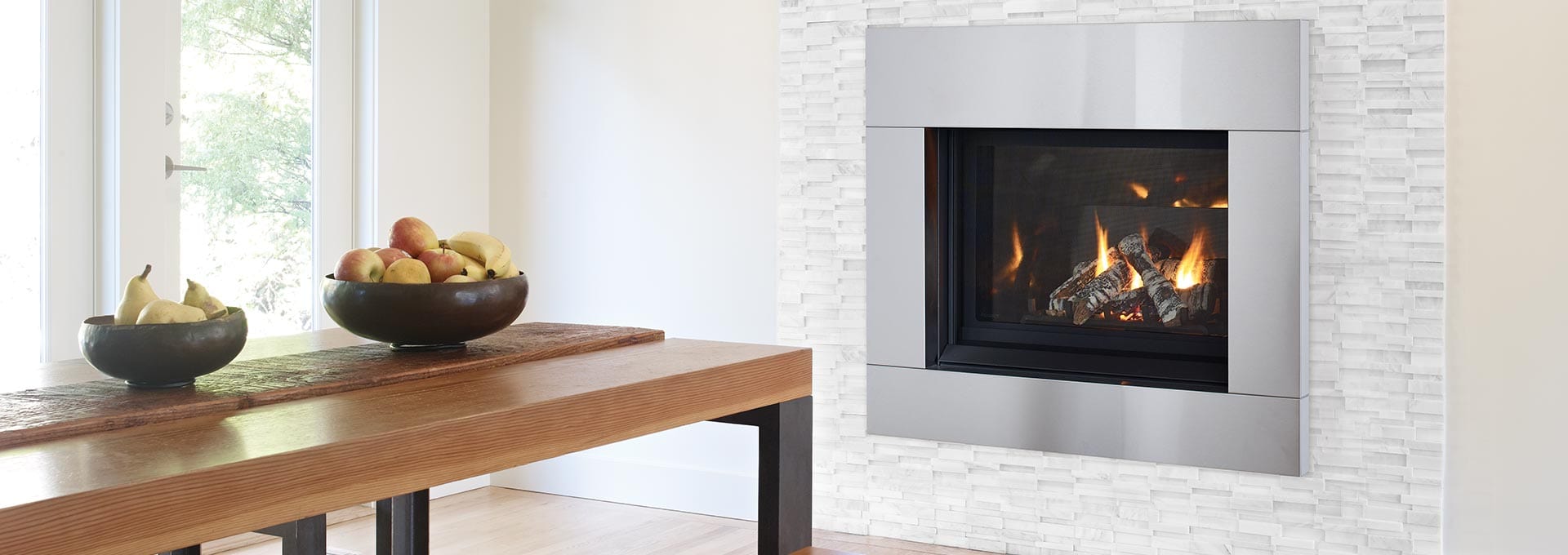 Regency Regency Panorama P33CE Gas Fireplace P33CE-NG11 Fireplace Finished - Gas