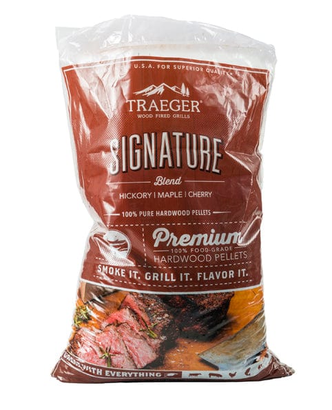 Traeger Canada Traeger Signature Blend Pellets (20 lb.) - PEL337 PEL337 Barbecue Accessories - Pellet