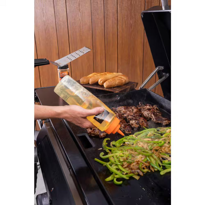Traeger Canada Traeger Flat Top Grill Squeeze Bottle - BAC845 BAC845 Barbecue Accessories 634868953729