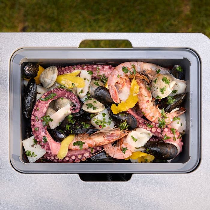 Weber Weber Works Basin with Cutting Board Lid - 3400131 3400131 Barbecue Accessories